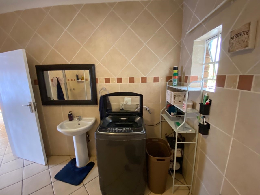 2 Bedroom Property for Sale in Mokopane Central Limpopo