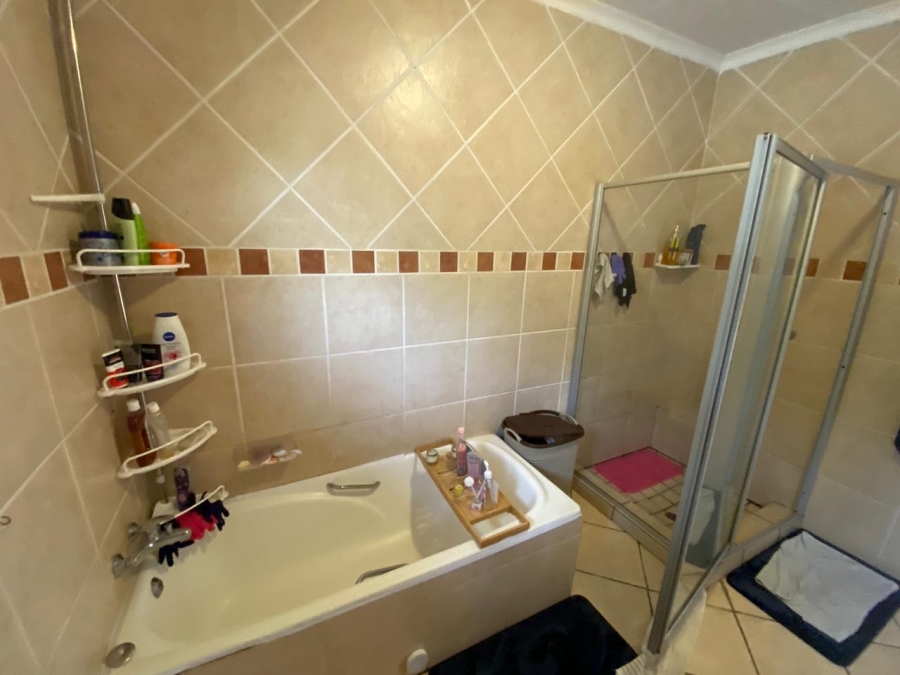 2 Bedroom Property for Sale in Mokopane Central Limpopo