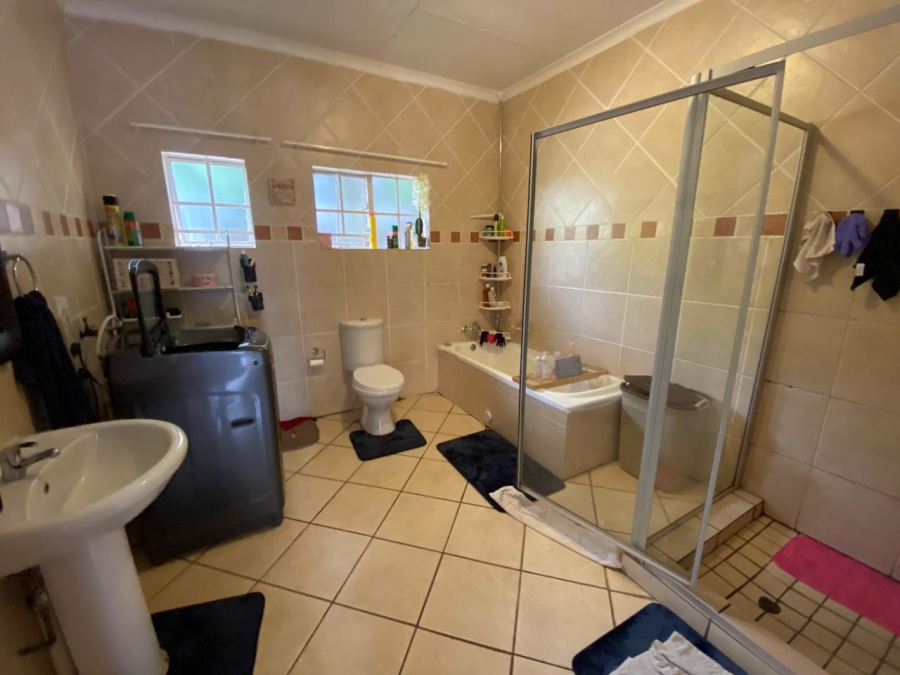 2 Bedroom Property for Sale in Mokopane Central Limpopo