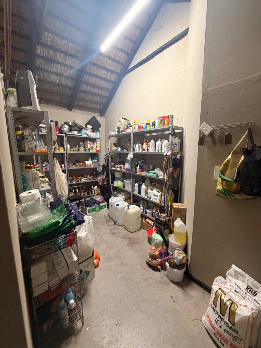 13 Bedroom Property for Sale in Mopane Limpopo