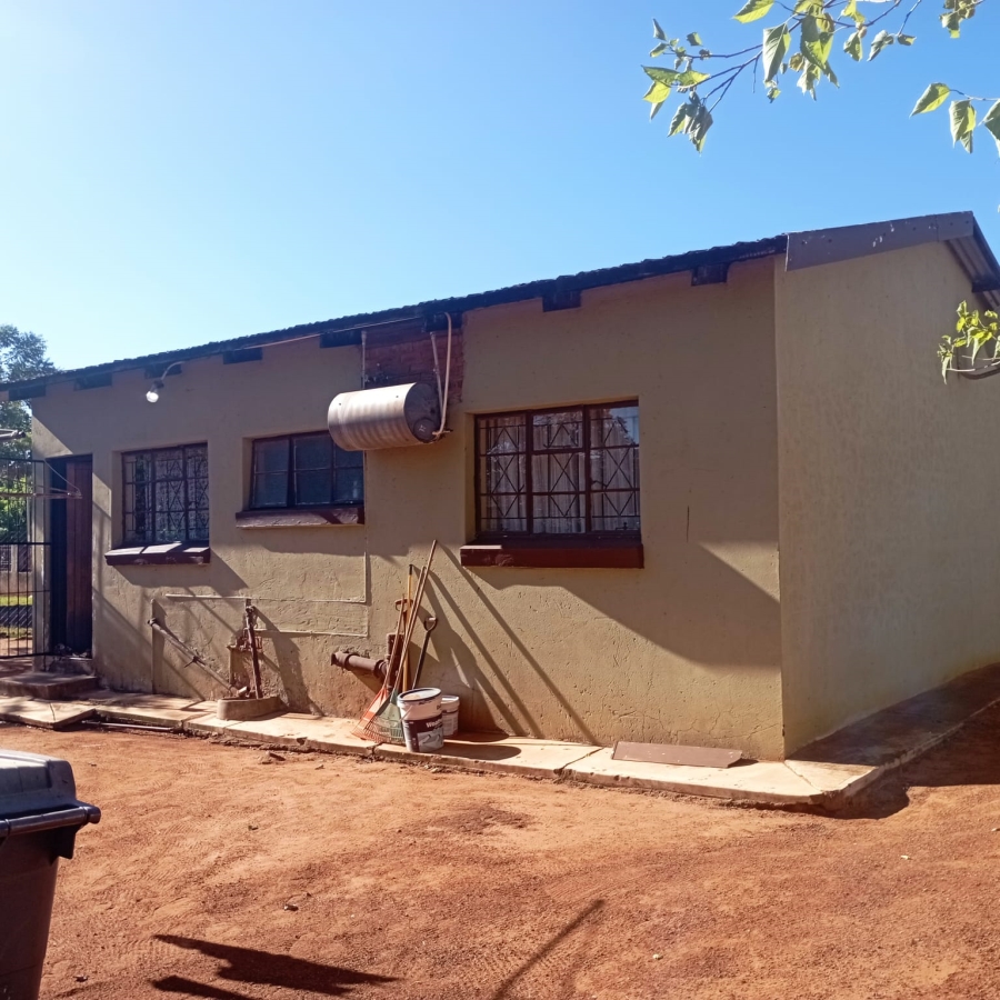 To Let 2 Bedroom Property for Rent in Mahwelereng Limpopo