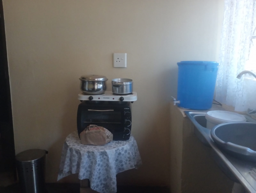 To Let 2 Bedroom Property for Rent in Mahwelereng Limpopo