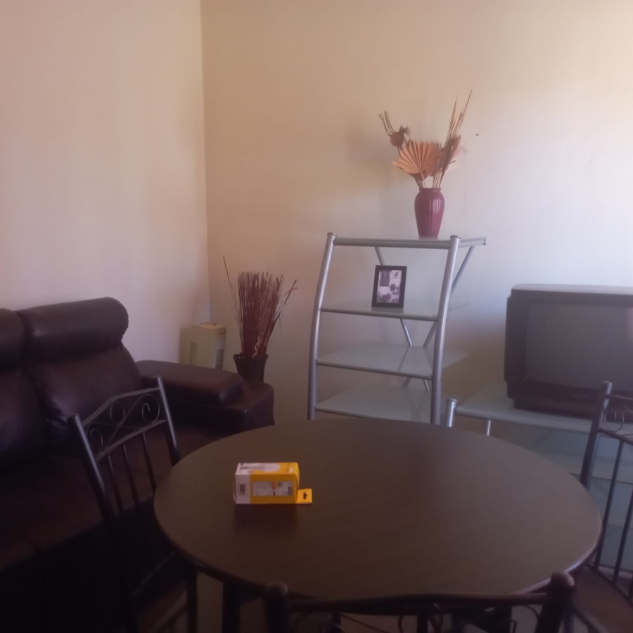 To Let 2 Bedroom Property for Rent in Mahwelereng Limpopo