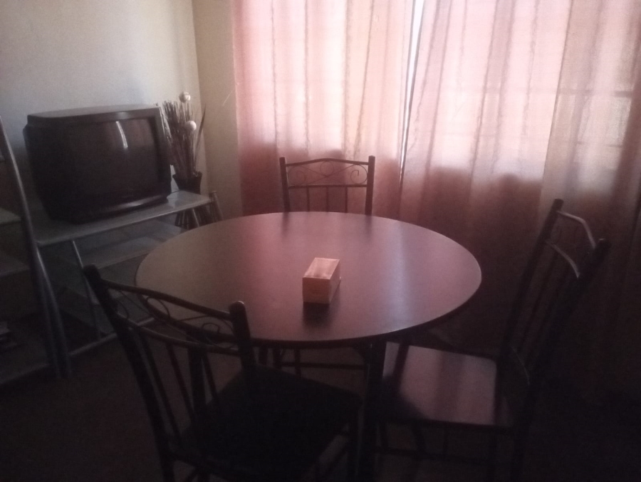 To Let 2 Bedroom Property for Rent in Mahwelereng Limpopo