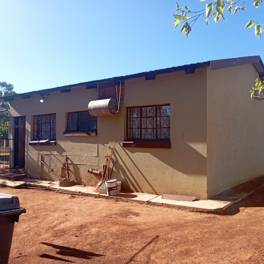 To Let 2 Bedroom Property for Rent in Mahwelereng Limpopo