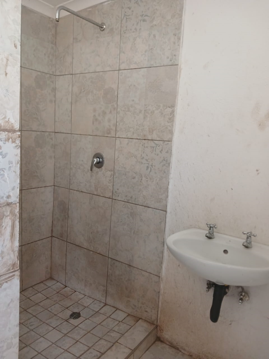 5 Bedroom Property for Sale in Annadale Limpopo