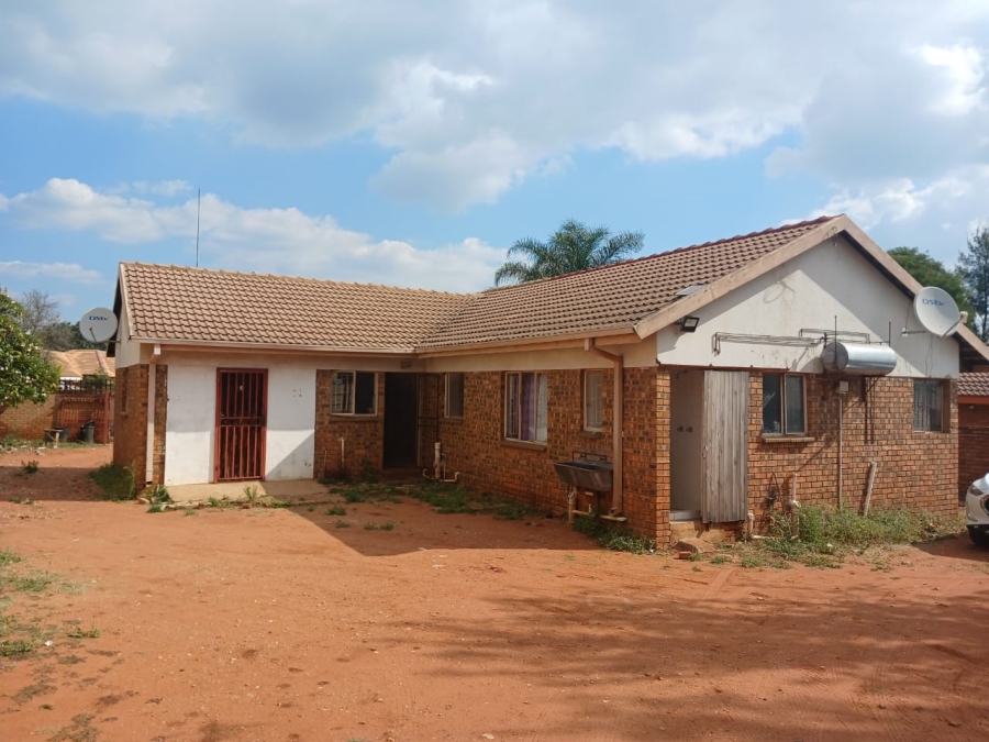3 Bedroom Property for Sale in Flora Park Limpopo
