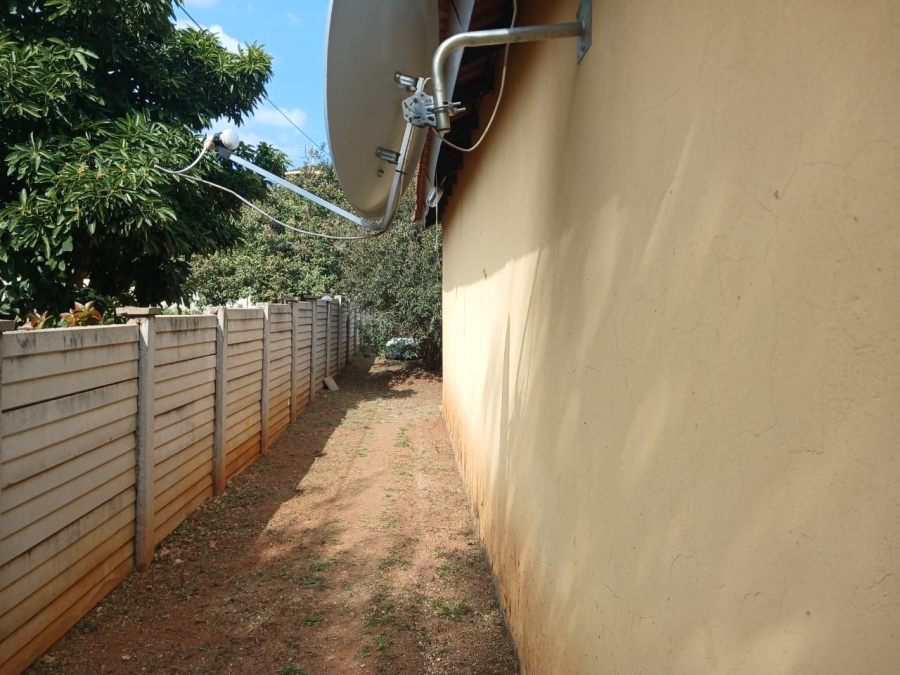 4 Bedroom Property for Sale in Flora Park Limpopo