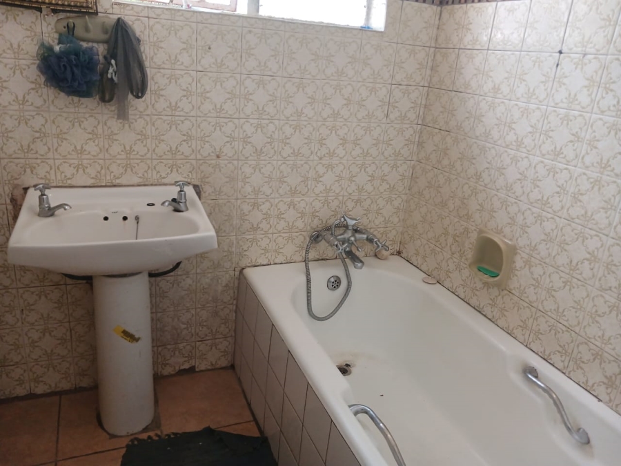 3 Bedroom Property for Sale in Fauna Park Limpopo