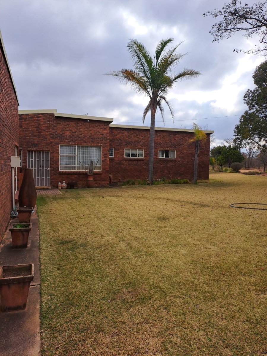 8 Bedroom Property for Sale in Mookgopong Limpopo