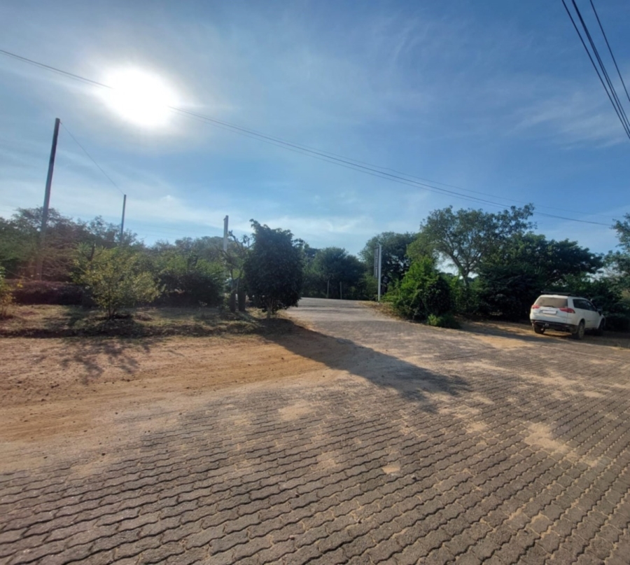 To Let Commercial Property for Rent in Hoedspruit Limpopo
