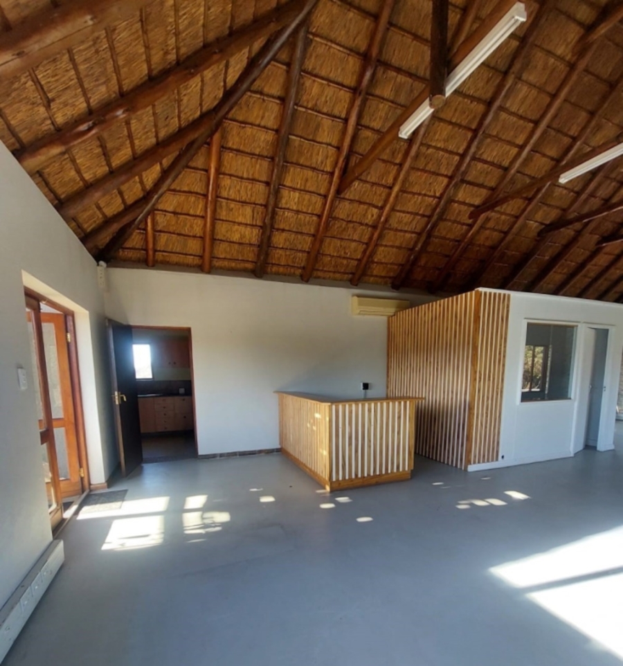 To Let Commercial Property for Rent in Hoedspruit Limpopo