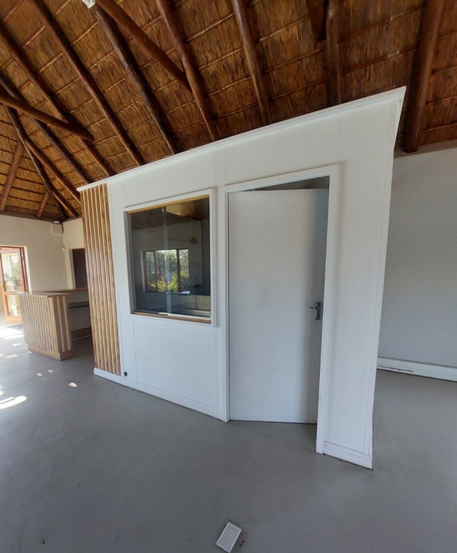 To Let Commercial Property for Rent in Hoedspruit Limpopo