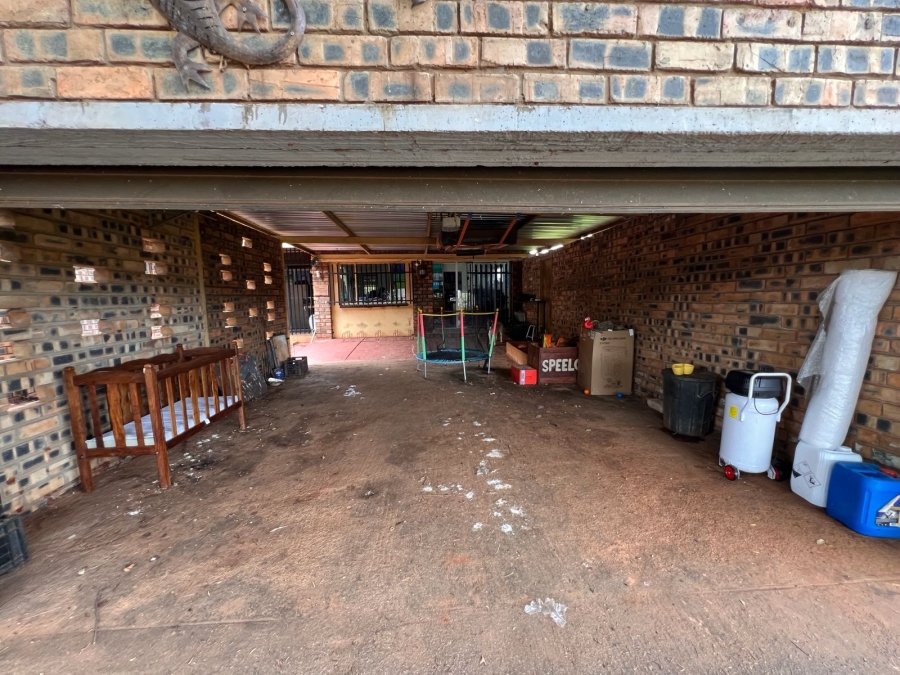 5 Bedroom Property for Sale in Mokopane Rural Limpopo