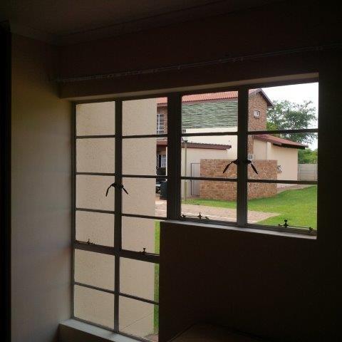 To Let 3 Bedroom Property for Rent in Ledibeng Estate Limpopo