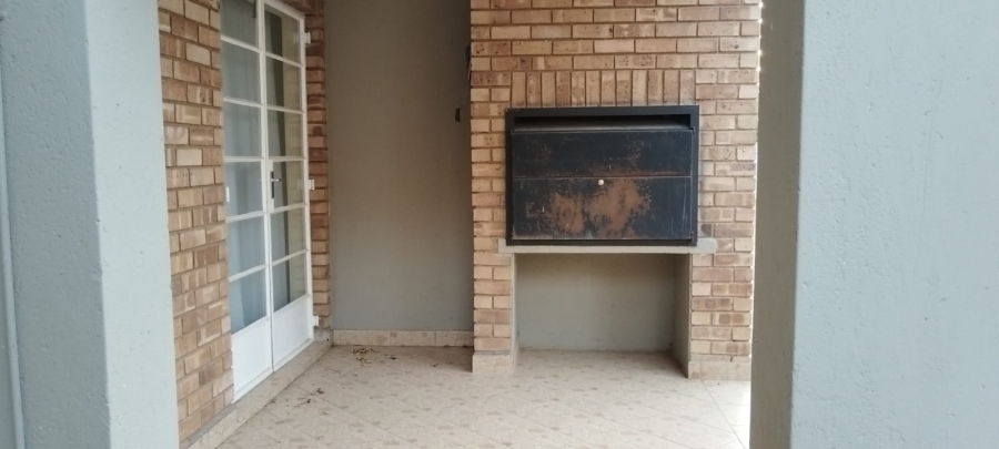 To Let 3 Bedroom Property for Rent in Ledibeng Estate Limpopo