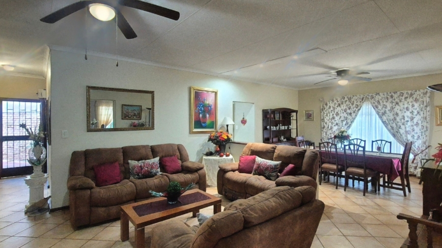 3 Bedroom Property for Sale in Mookgopong Limpopo