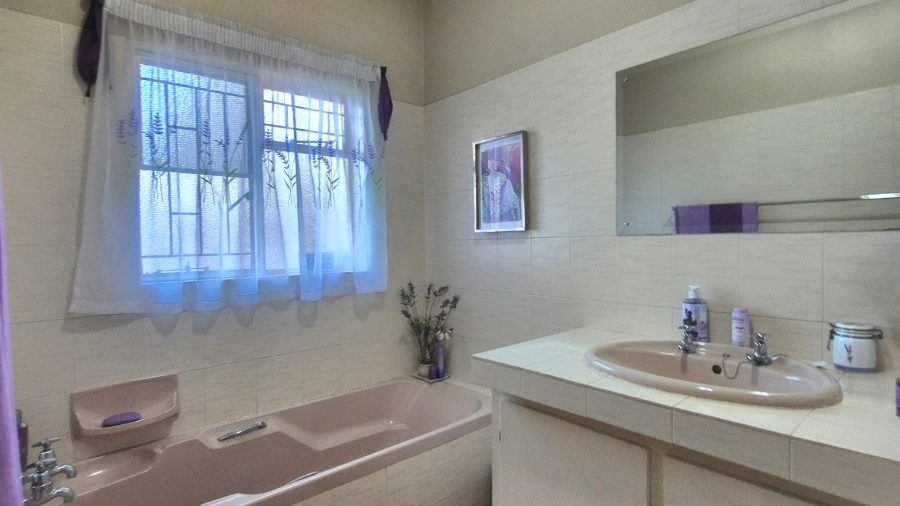 3 Bedroom Property for Sale in Mookgopong Limpopo