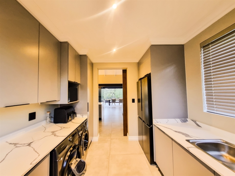 4 Bedroom Property for Sale in Zandspruit Bush Aero Estate Limpopo