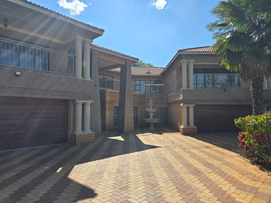 8 Bedroom Property for Sale in Bendor Limpopo