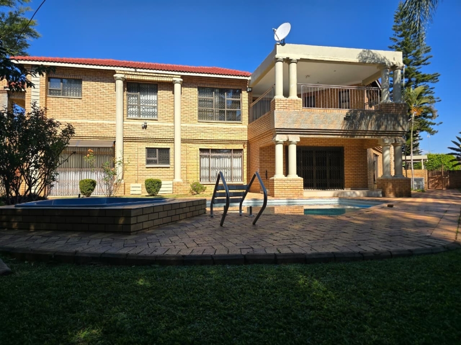 8 Bedroom Property for Sale in Bendor Limpopo