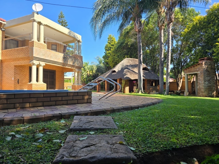 8 Bedroom Property for Sale in Bendor Limpopo