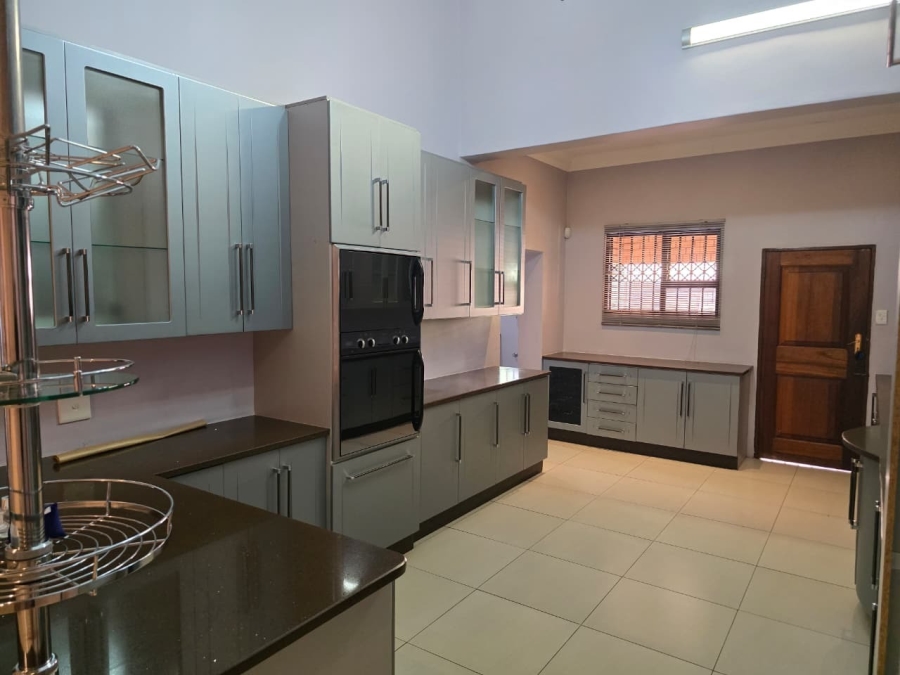 8 Bedroom Property for Sale in Bendor Limpopo