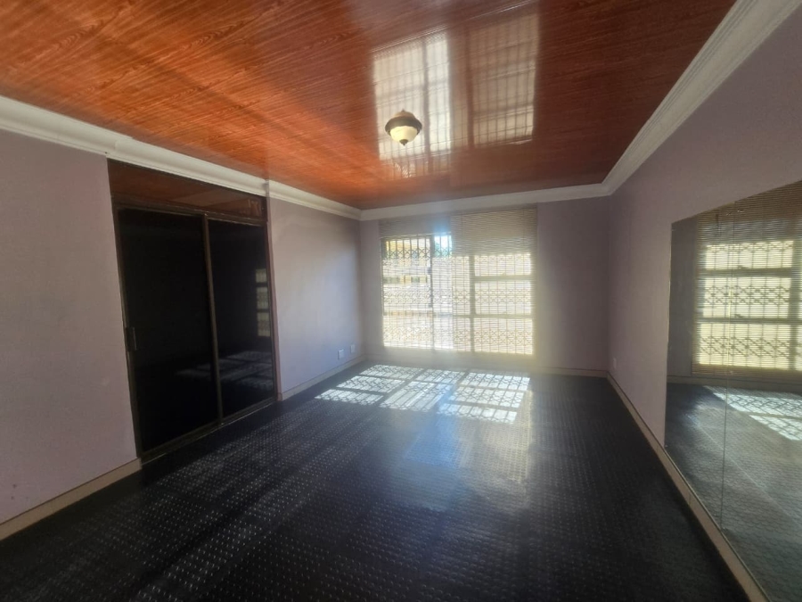 8 Bedroom Property for Sale in Bendor Limpopo