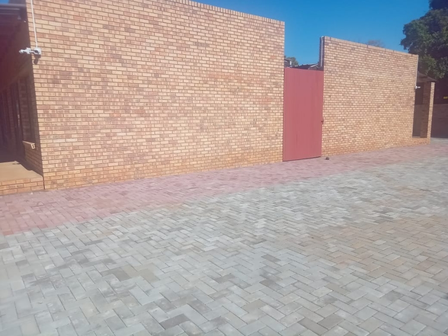 17 Bedroom Property for Sale in Northam Limpopo