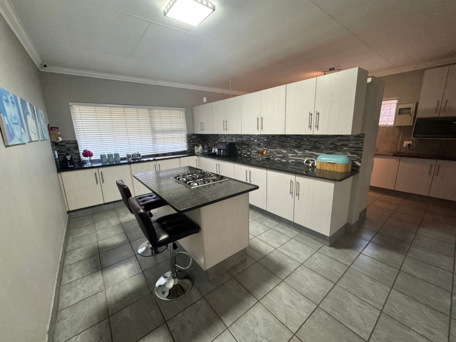 4 Bedroom Property for Sale in Chroompark Limpopo