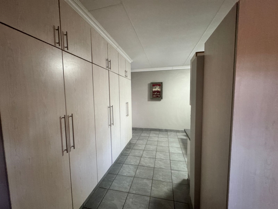 4 Bedroom Property for Sale in Chroompark Limpopo