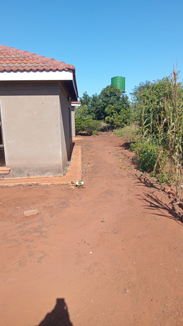 5 Bedroom Property for Sale in Tshifudi Limpopo