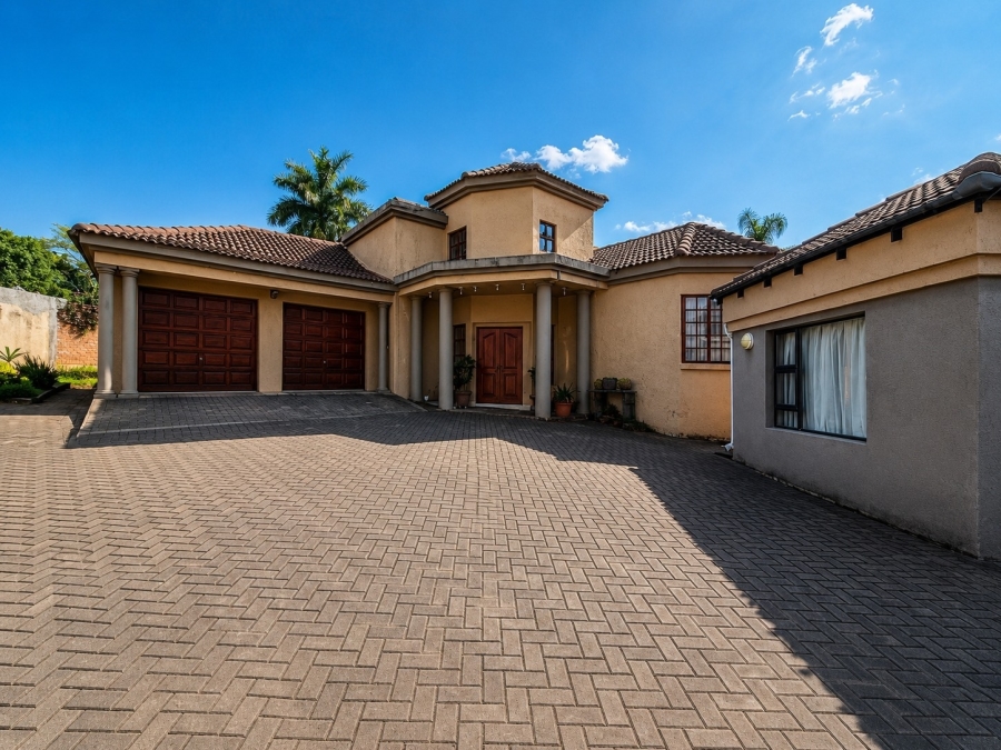 5 Bedroom Property for Sale in Aquapark Limpopo