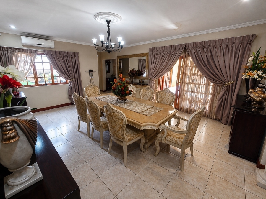 5 Bedroom Property for Sale in Aquapark Limpopo