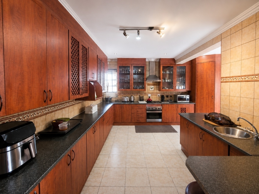 5 Bedroom Property for Sale in Aquapark Limpopo