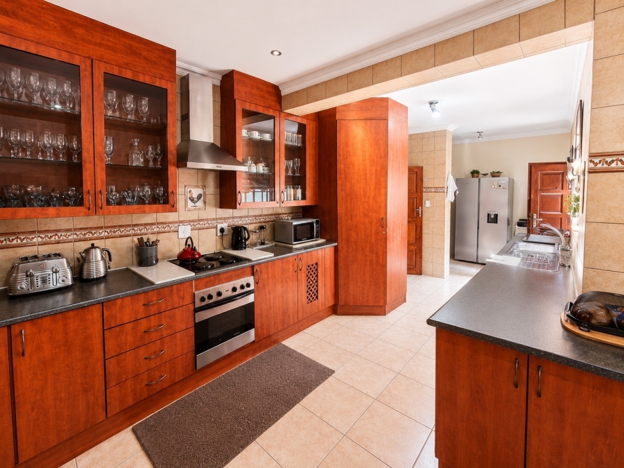 5 Bedroom Property for Sale in Aquapark Limpopo