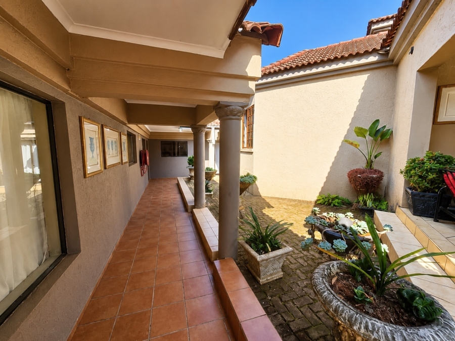 5 Bedroom Property for Sale in Aquapark Limpopo