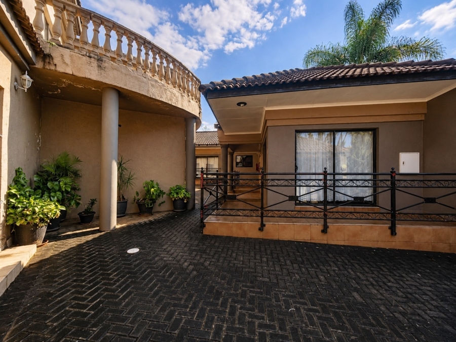 5 Bedroom Property for Sale in Aquapark Limpopo