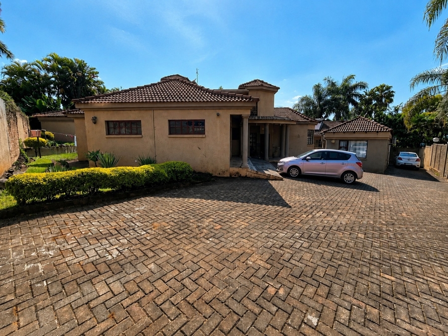 5 Bedroom Property for Sale in Aquapark Limpopo