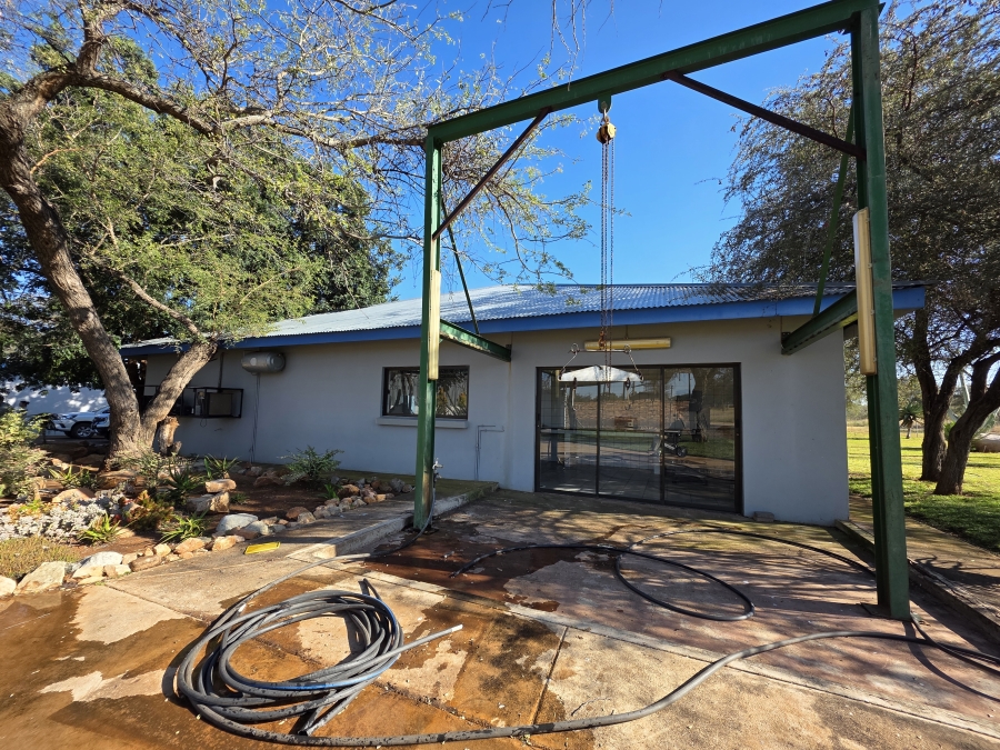 8 Bedroom Property for Sale in Alldays Limpopo