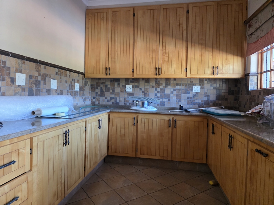 8 Bedroom Property for Sale in Alldays Limpopo