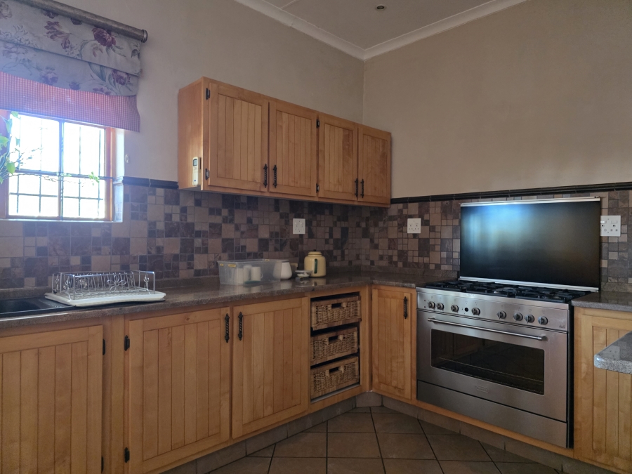 8 Bedroom Property for Sale in Alldays Limpopo
