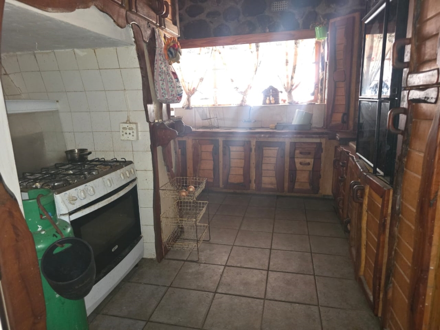 8 Bedroom Property for Sale in Alma Limpopo
