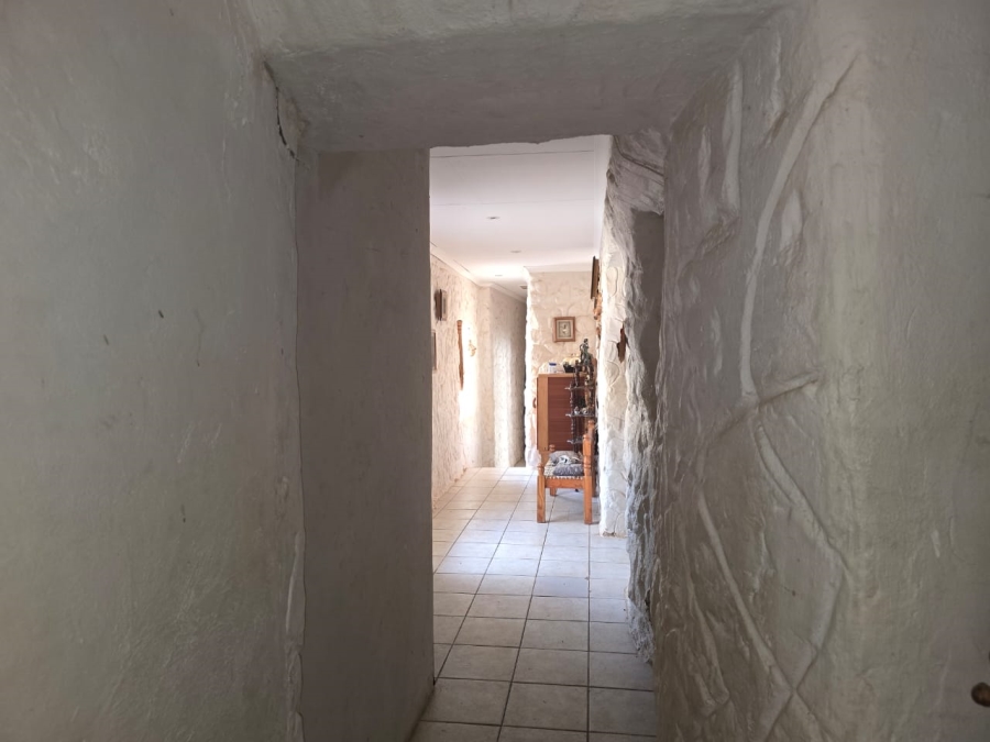 8 Bedroom Property for Sale in Alma Limpopo
