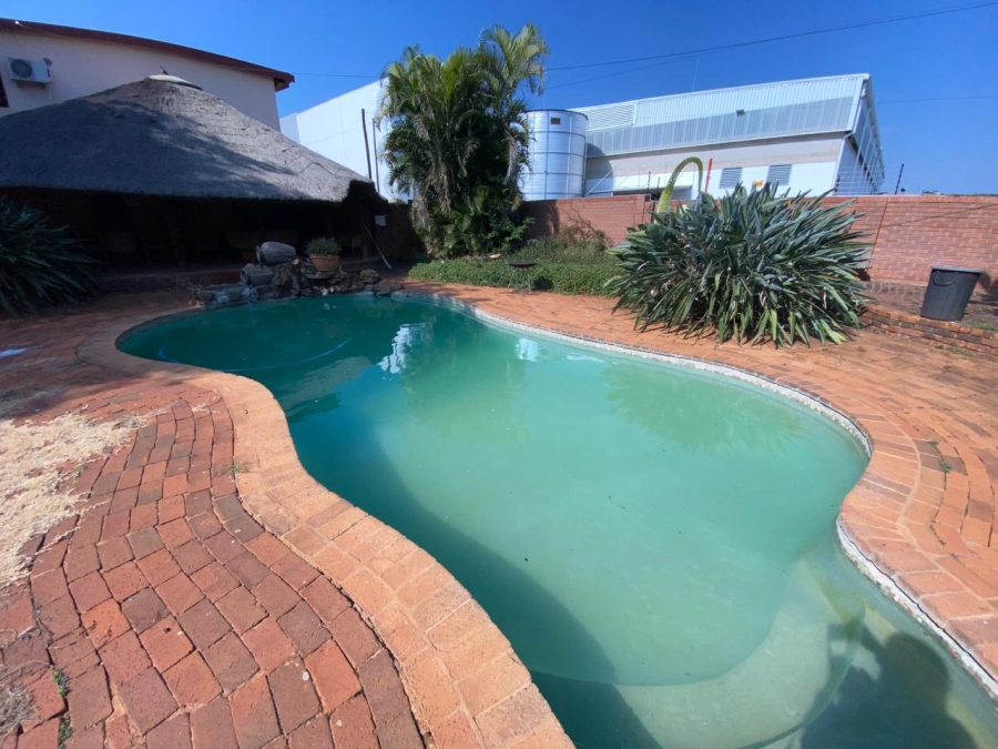 9 Bedroom Property for Sale in Mokopane Central Limpopo