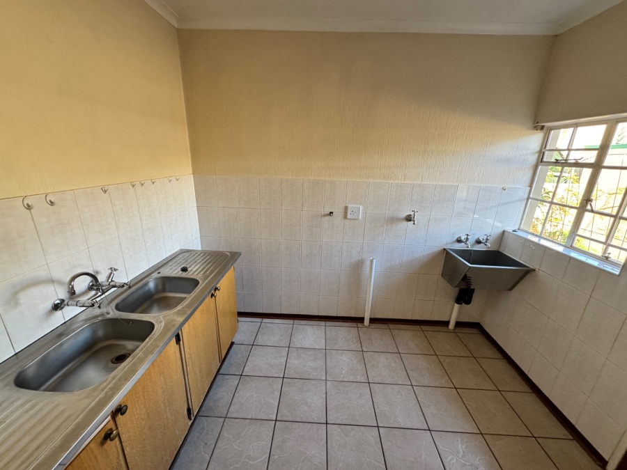 3 Bedroom Property for Sale in Kameeldoringpark Limpopo