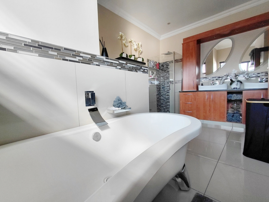 4 Bedroom Property for Sale in Bendor Limpopo