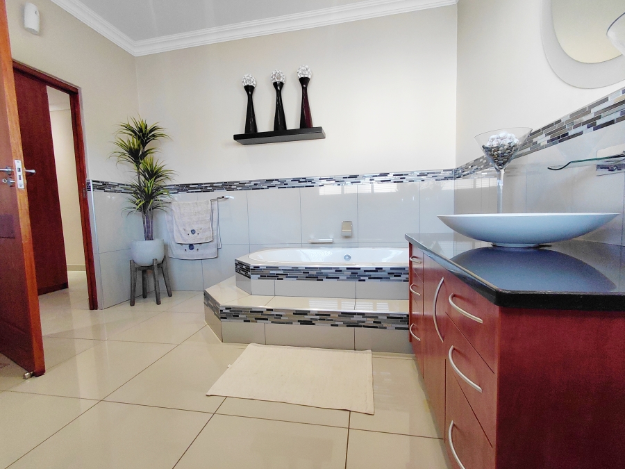 4 Bedroom Property for Sale in Bendor Limpopo