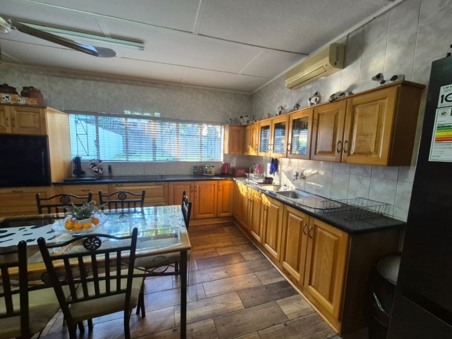 5 Bedroom Property for Sale in Phalaborwa Limpopo