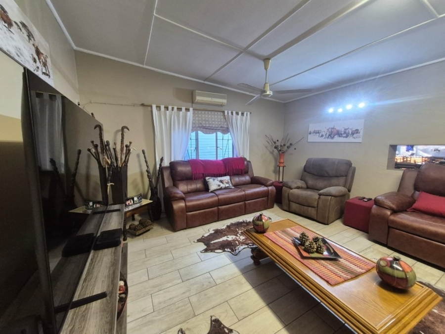 5 Bedroom Property for Sale in Phalaborwa Limpopo
